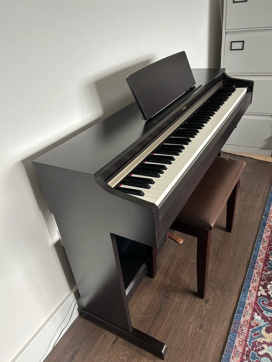 Yamaha Arius YDP-162 Piano – Excellent Condition - Image 3