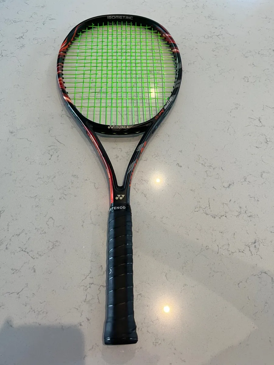 Tennis racket - Image 1