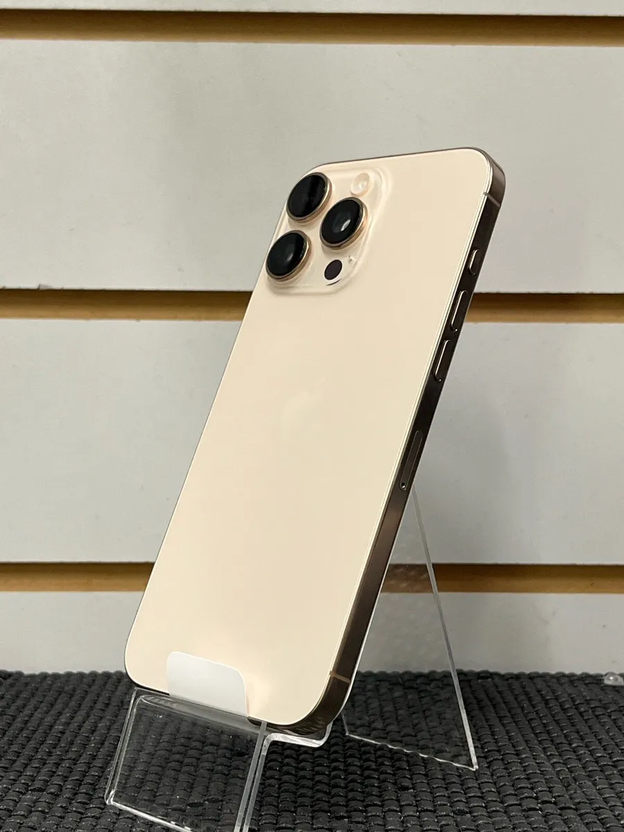 iPhone 16 Pro Max - Image 2