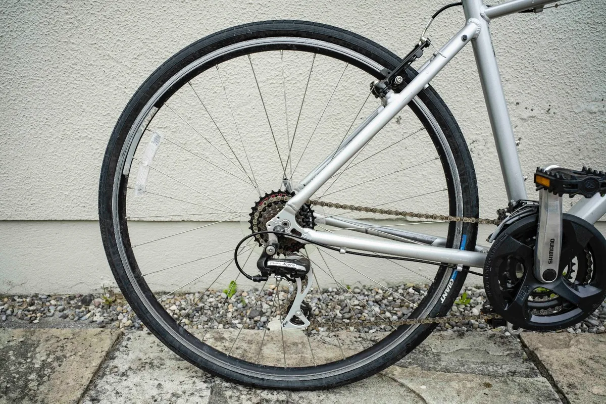 Giant Escape City Bike - Image 3
