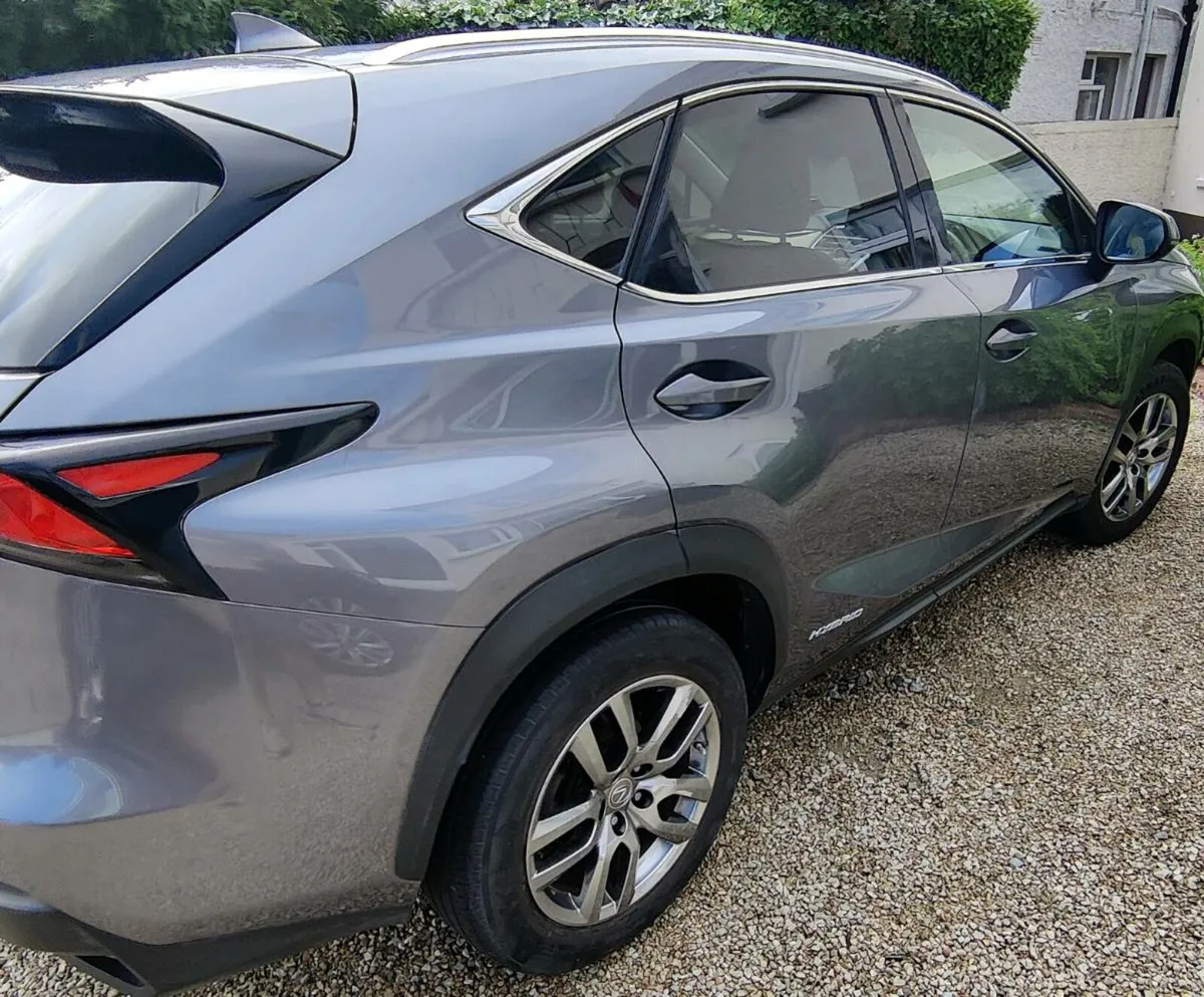 Lexus NX 300h - Image 3
