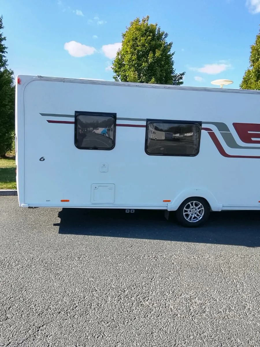 2016 swift lifestyle 6 berth family caravan - Image 4