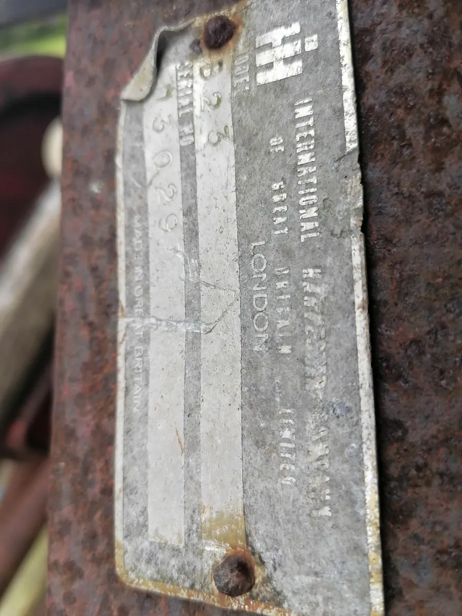 International B47 cutting bar - Image 1