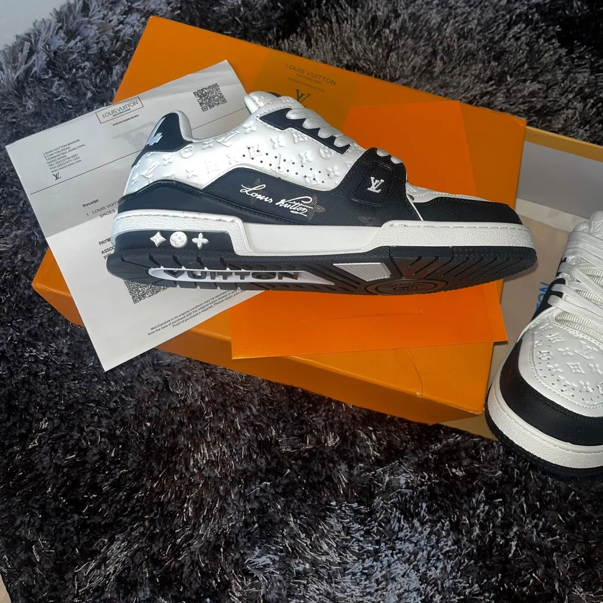 Lv trainers - Image 2