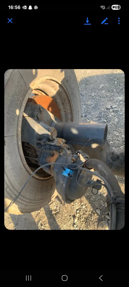 Lift Axel - Image 3