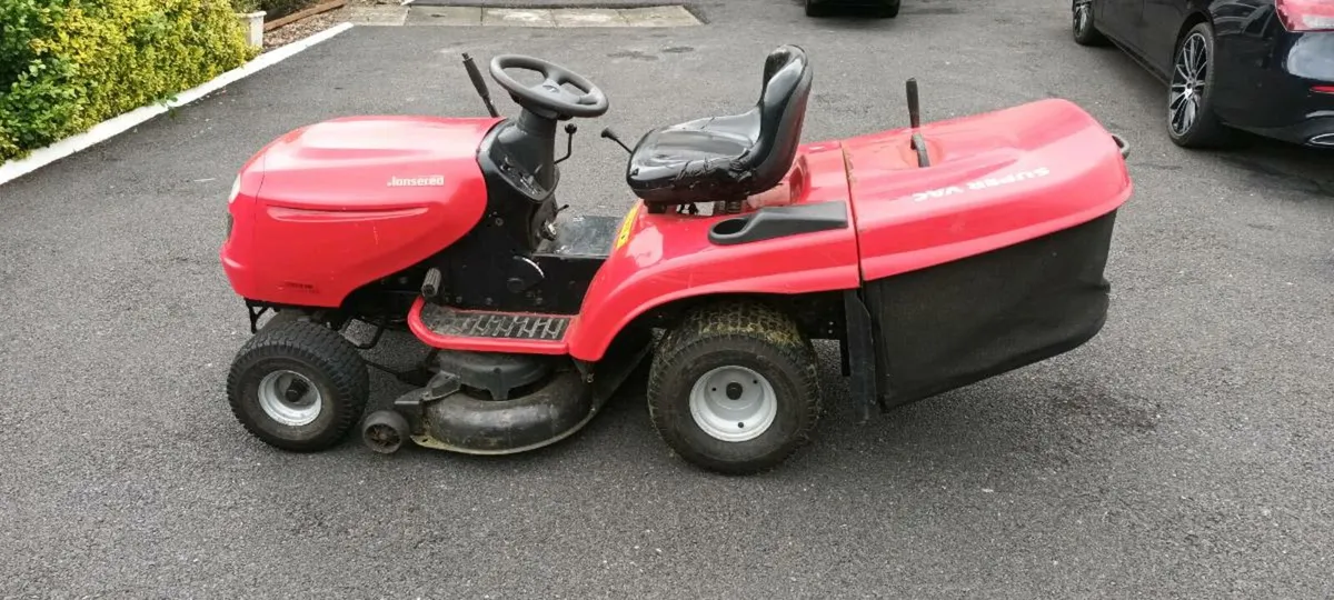 Ride on mower - Image 2