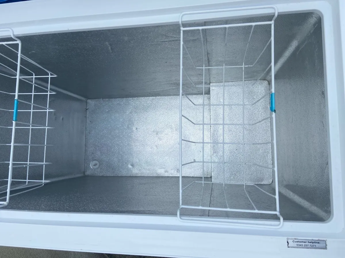 Chest Freezer - Image 2