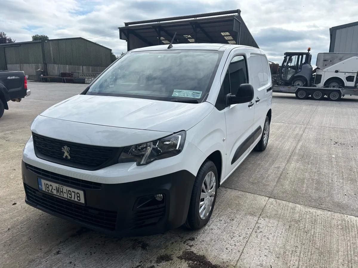 Peugeot partner 3 seats ( new shape ) - Image 1