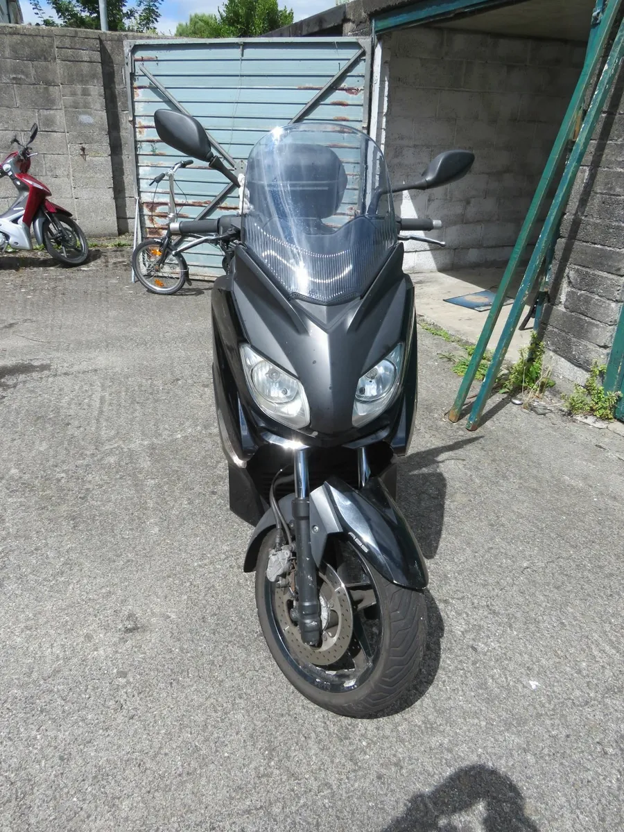 Yamaha X-MAX 250 cc ,Spares or Repair - Image 2