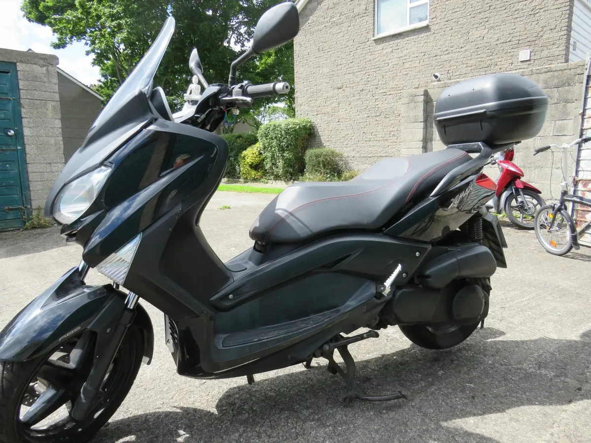 Yamaha X-MAX 250 cc ,Spares or Repair - Image 3