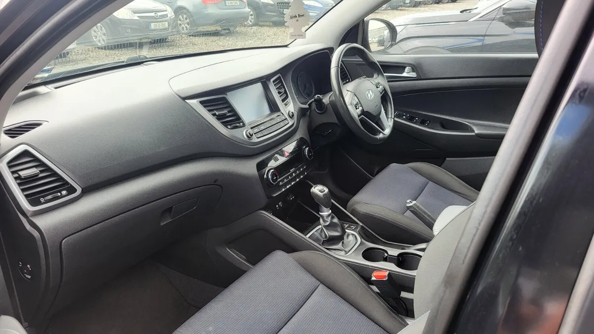 Hyundai Tucson 2017 1.7 CRDI - Image 3