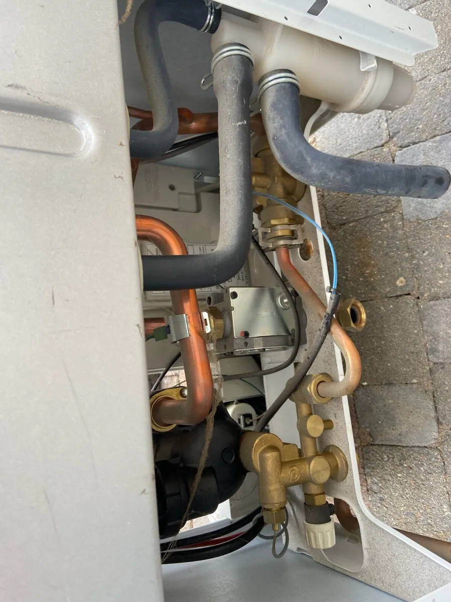 Baco megaflo gas boiler A rated - Image 3