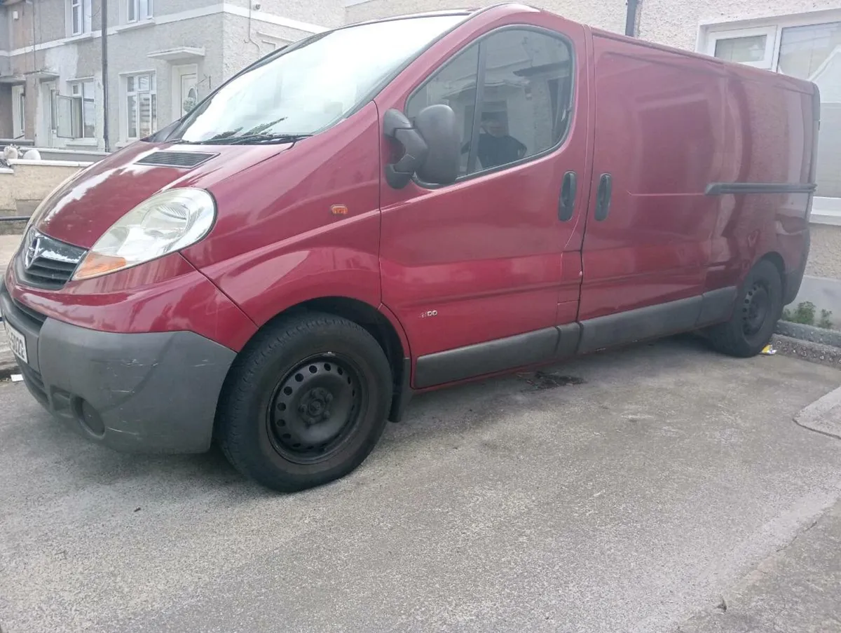 Opel vivaro van - Image 2