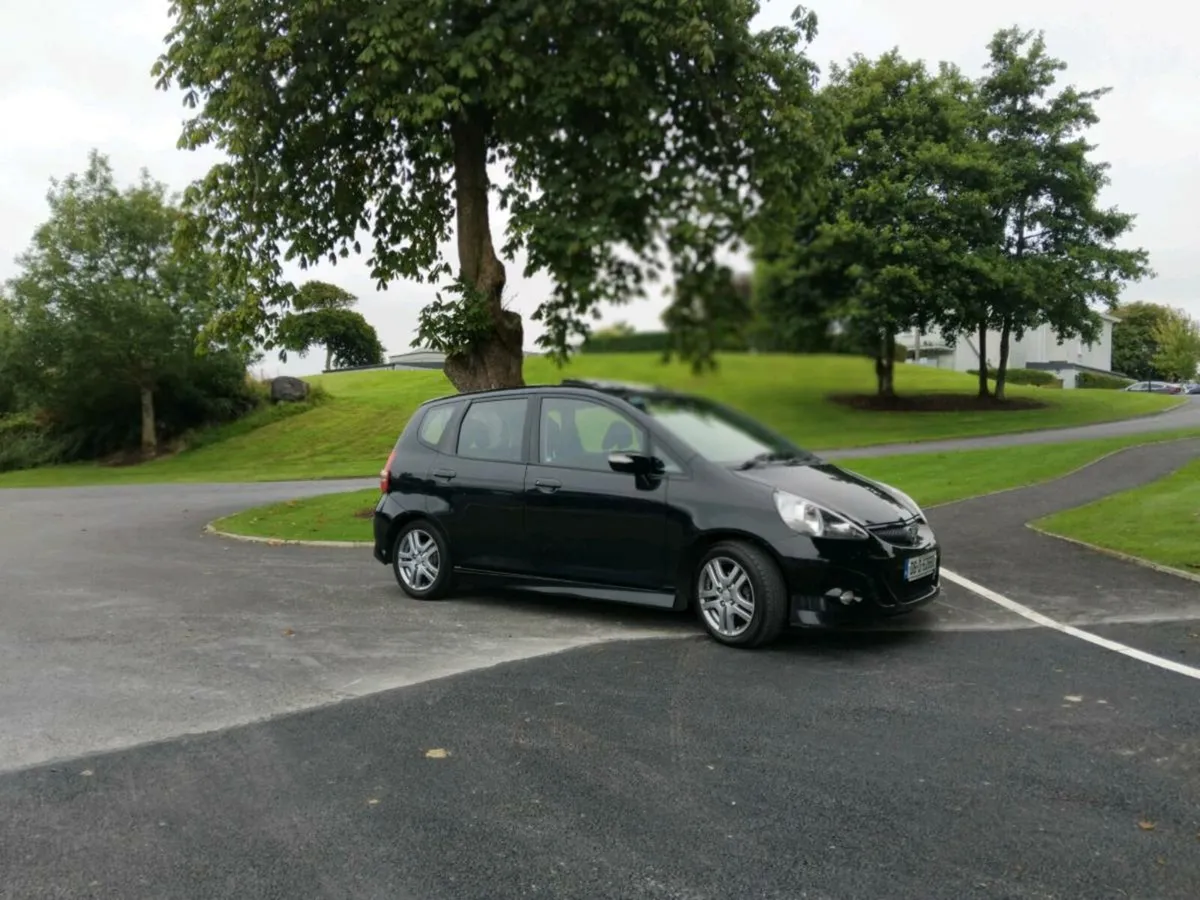 HONDA JAAZ  AUTOMATIC - Image 3