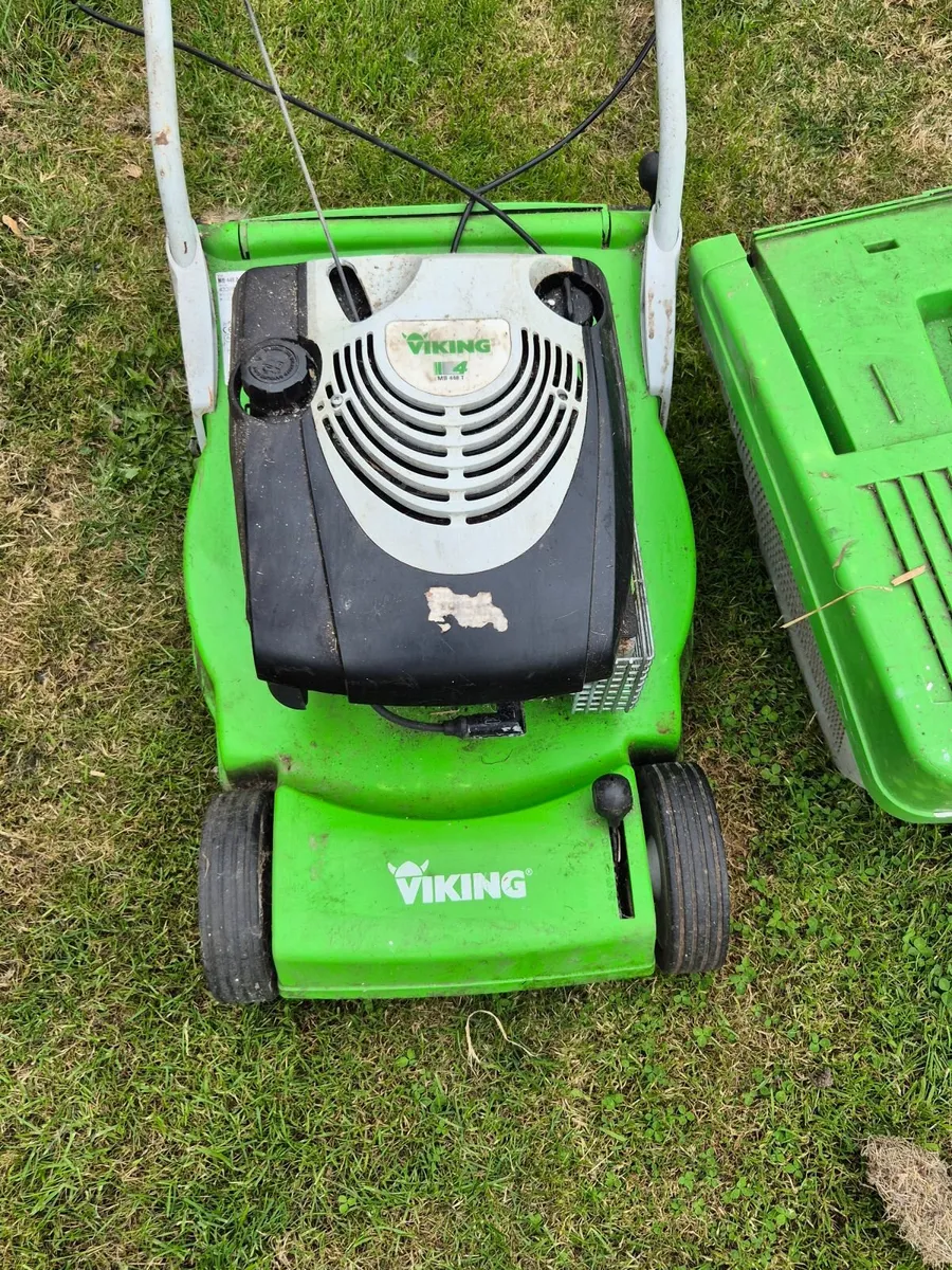 Viking Lawnmower - Requires Repair - Image 1