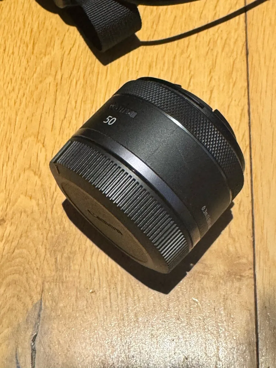 Canon camera bundle - Image 3