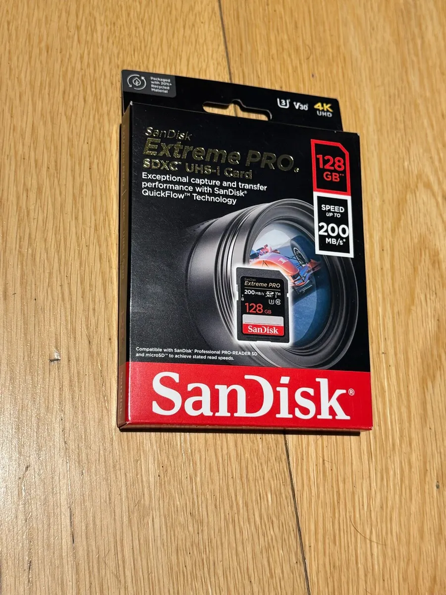 Canon camera bundle - Image 4