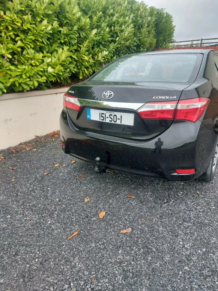 Toyota corolla - Image 4