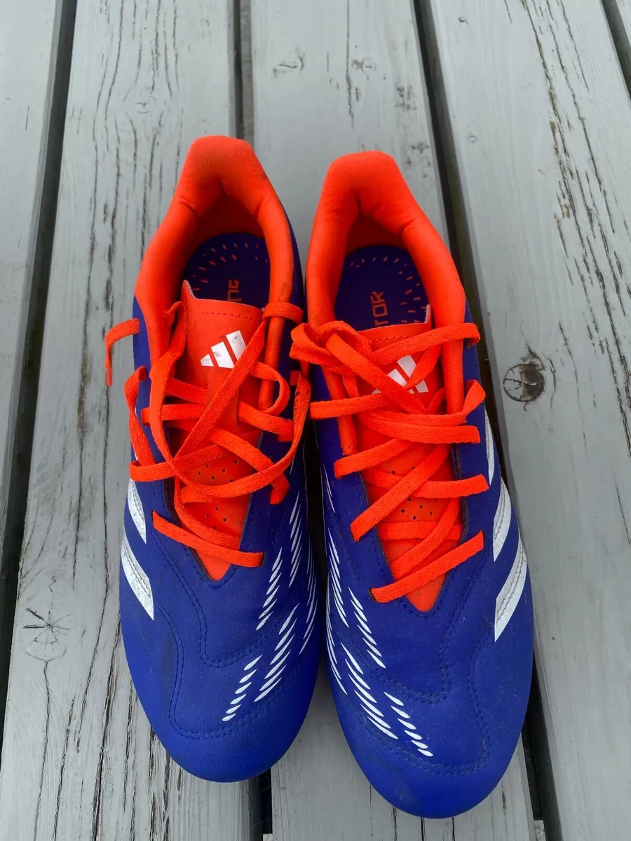 Predator football boots - Image 1