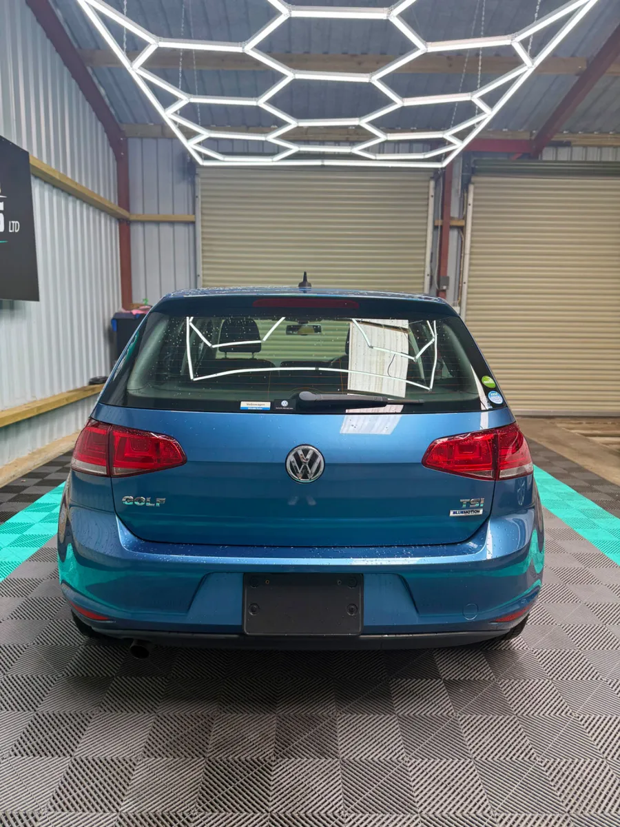 Volkswagen Golf 2016 - Automatic - Image 3