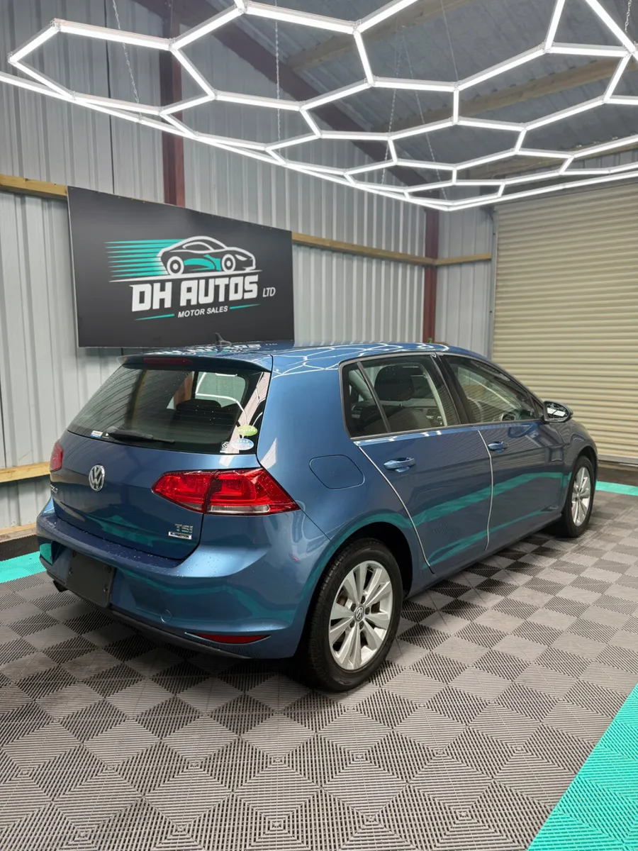 Volkswagen Golf 2016 - Automatic - Image 2