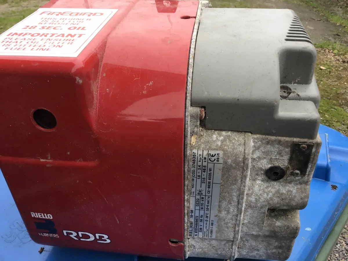 Central heating  oil burner - Image 1