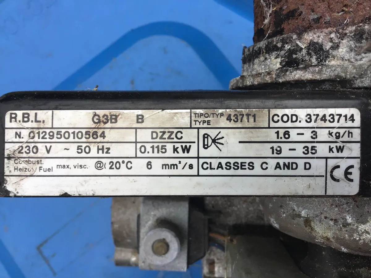 Central heating  oil burner - Image 3