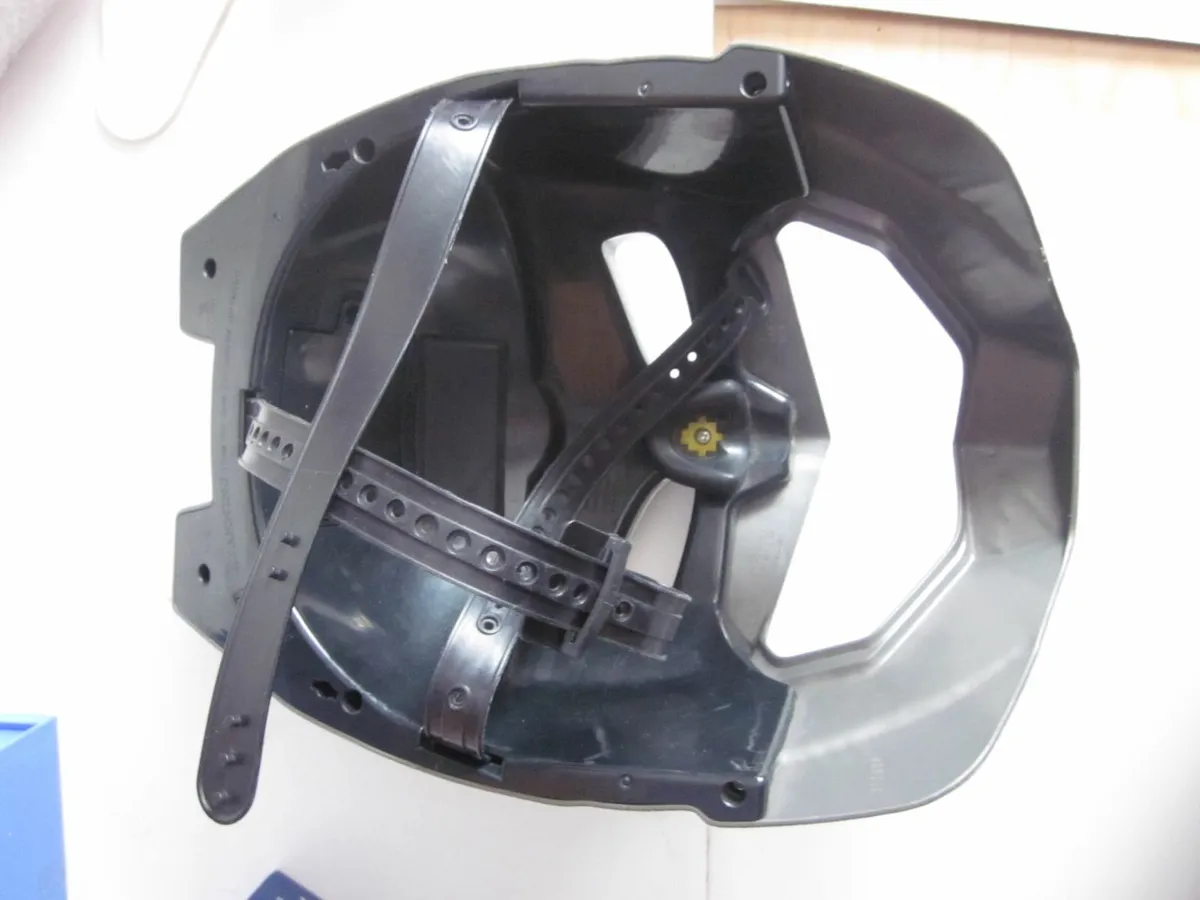 Batman Mask Lights/Voice Change Helmet - Image 2