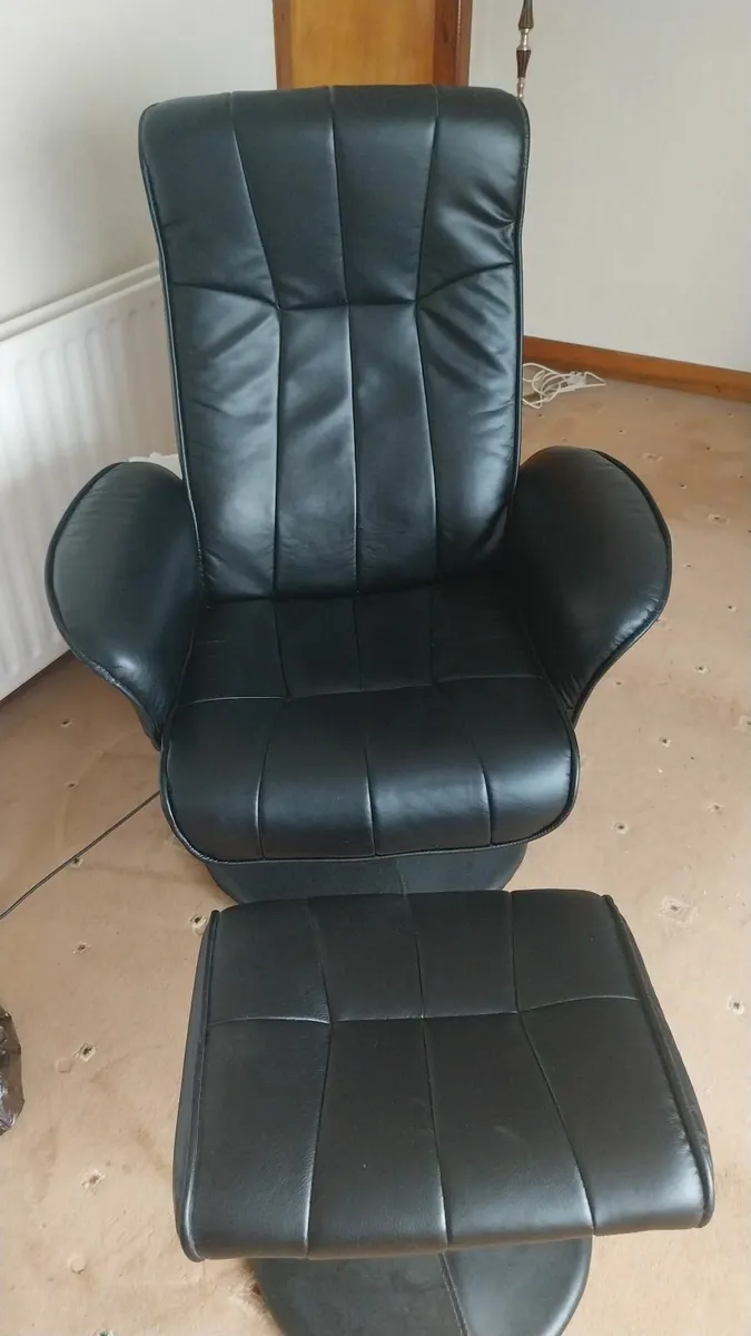 Massage Chair - Image 1