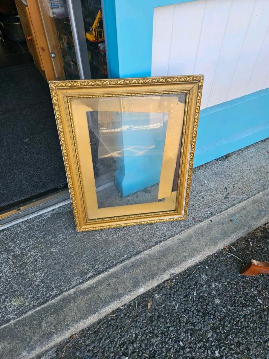 Vintage Picture Frame - Image 1