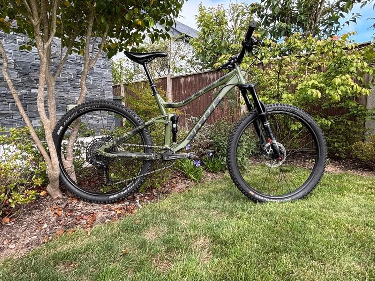 Vitus Mythique VRS 27.5 - size medium - Image 1