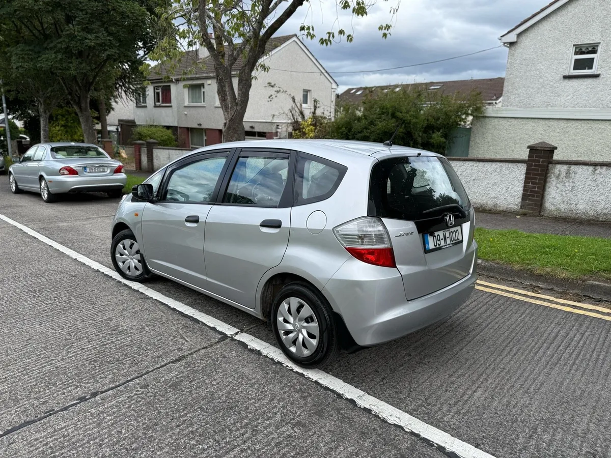 2009 Honda Fit 1.2 petrol new NCT 150 000KM - Image 2