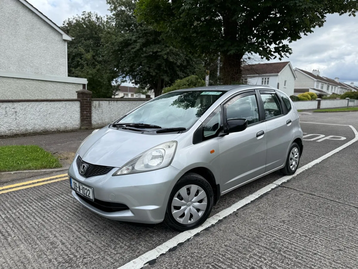 2009 Honda Fit 1.2 petrol new NCT 150 000KM - Image 3