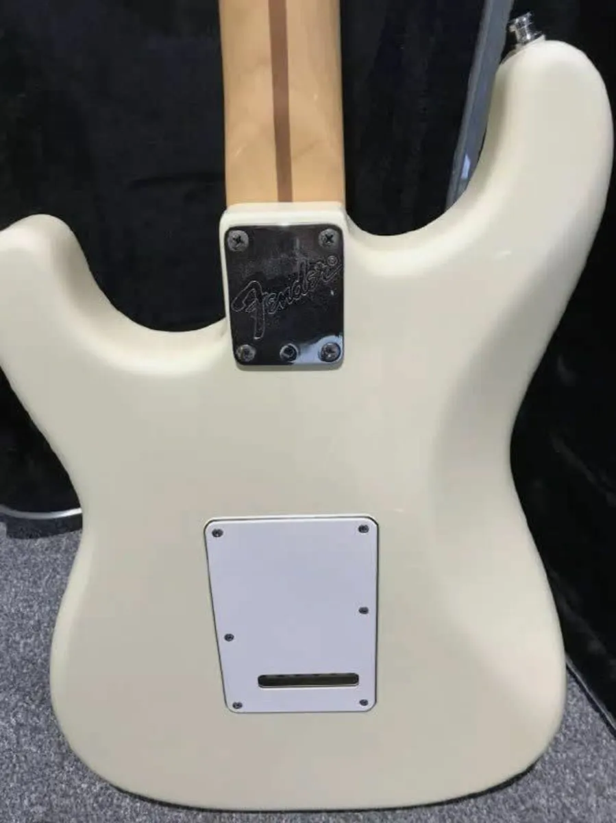 Fender Stratocaster guitar - Image 3