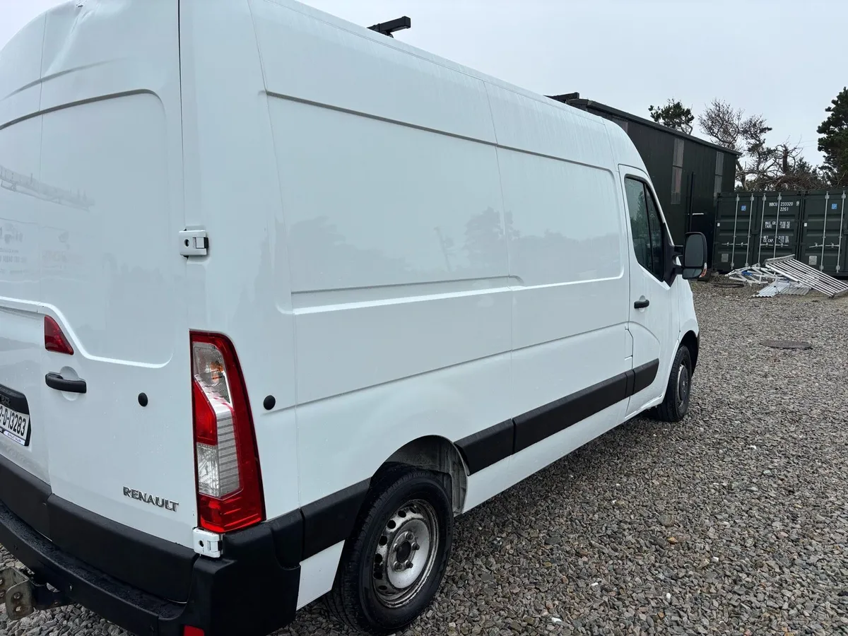 Renault Master Van 172 - Image 4