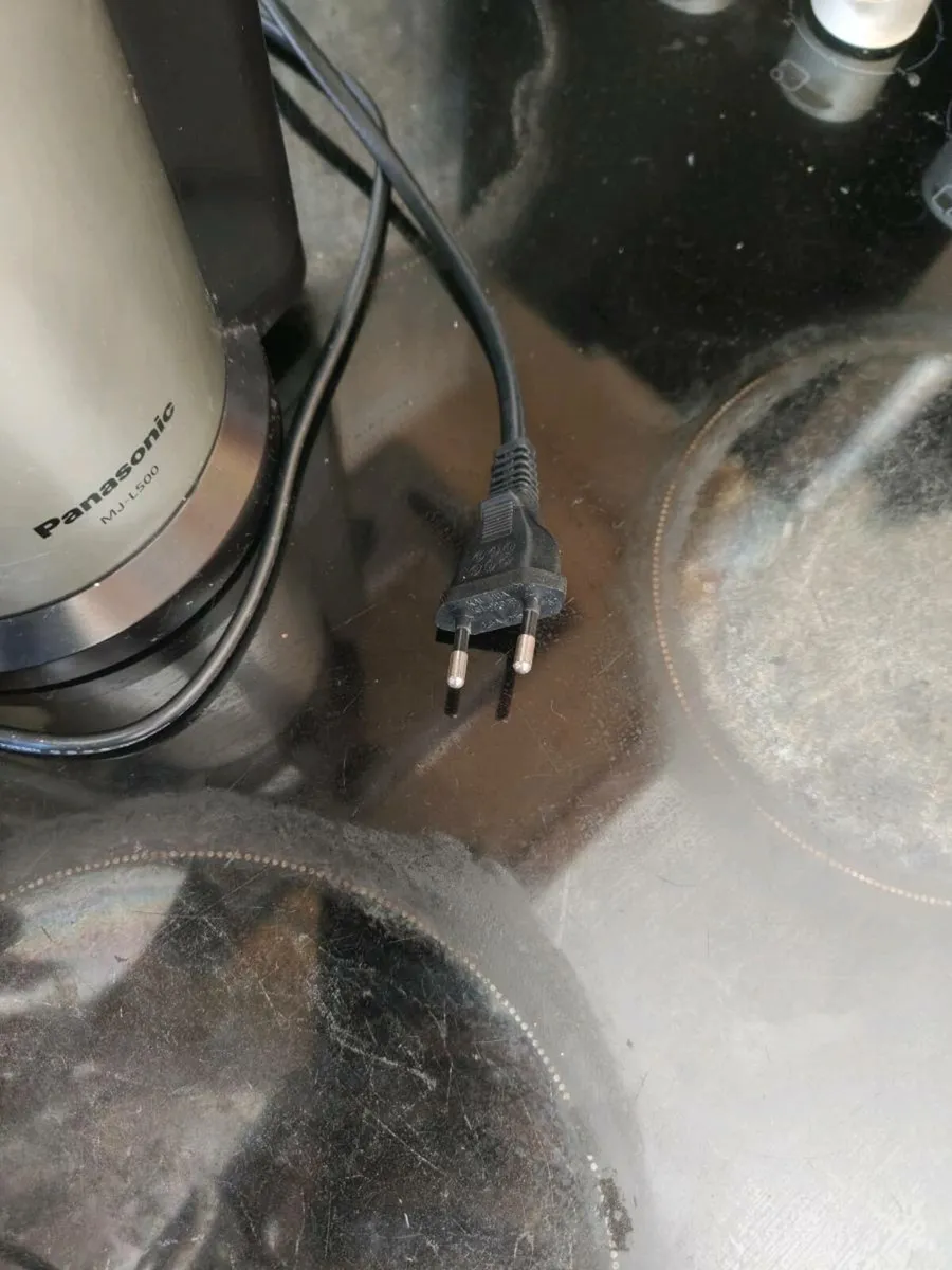 Panasonic MJ-L500 Slow Juicer - Image 3