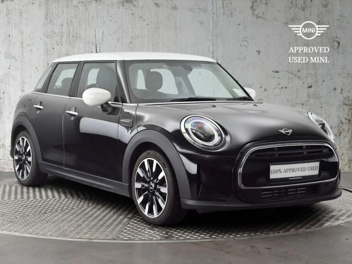 MINI HATCH 5-door Cooper Classic - Image 1