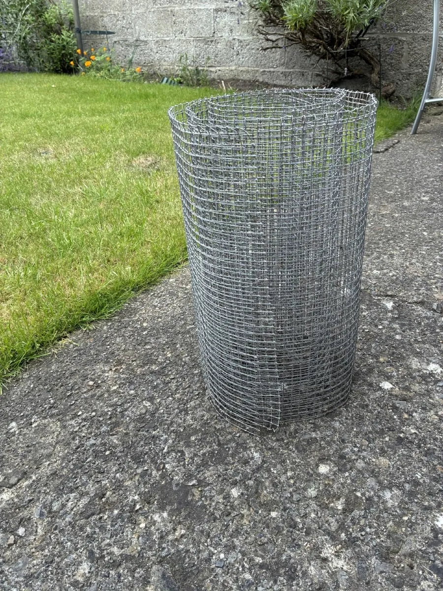wire fencing - Image 2