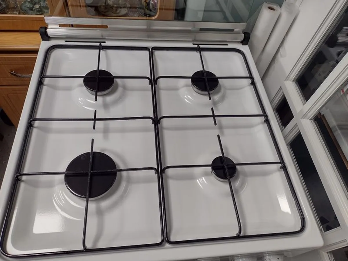 Gas cooker - Image 1