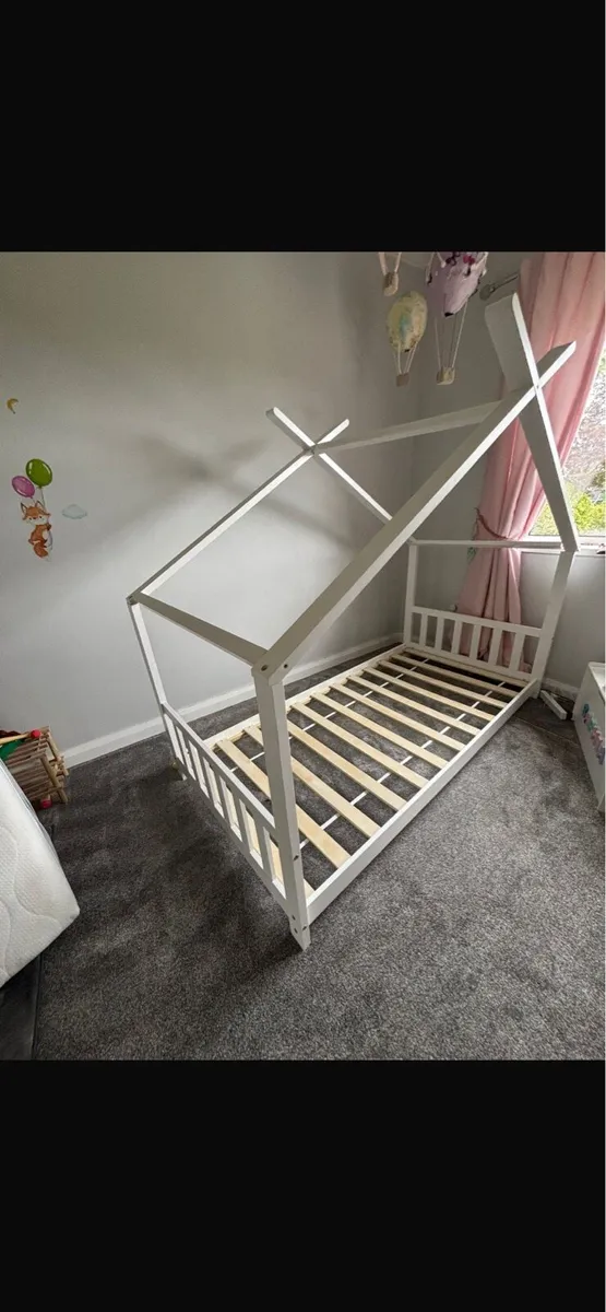 Kids single bed - Image 1