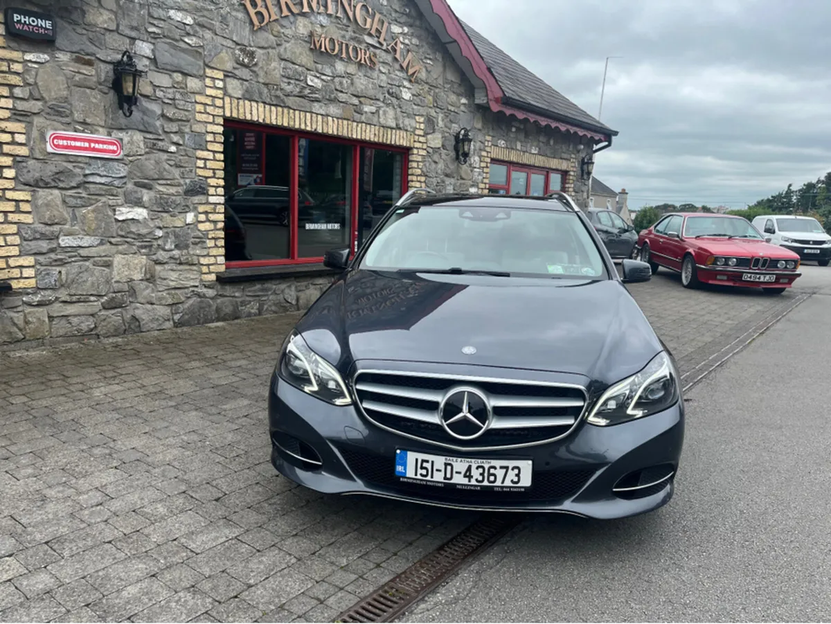 Mercedes-Benz E-Class E 300 Estate BSE PREMIUM 5DR - Image 4