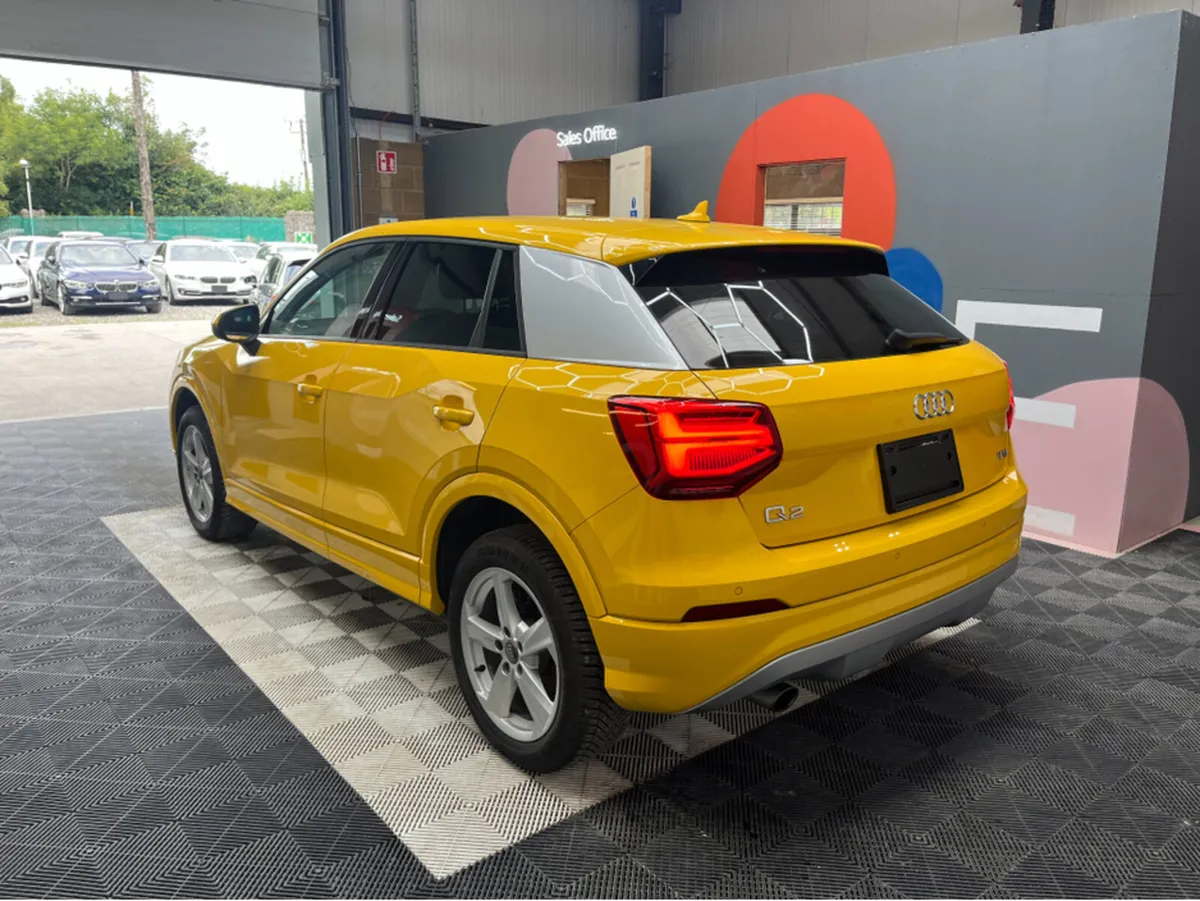 Audi Q2 1.0 PETROL / 86k KMs / REVERSE CAMERA , HE - Image 4