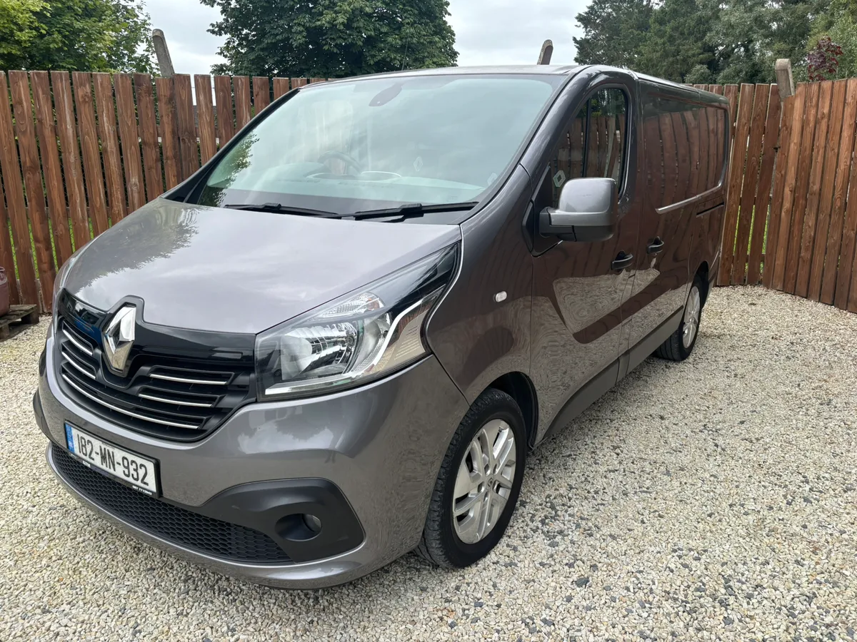 2018 RENAULT TRAFIC SPORT - Image 1