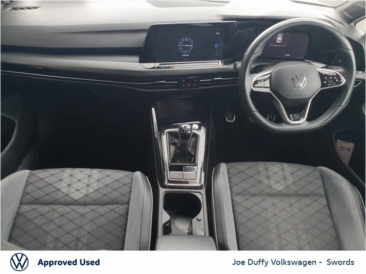 Volkswagen Golf 2.0 TDI 150HP R-line - Image 3