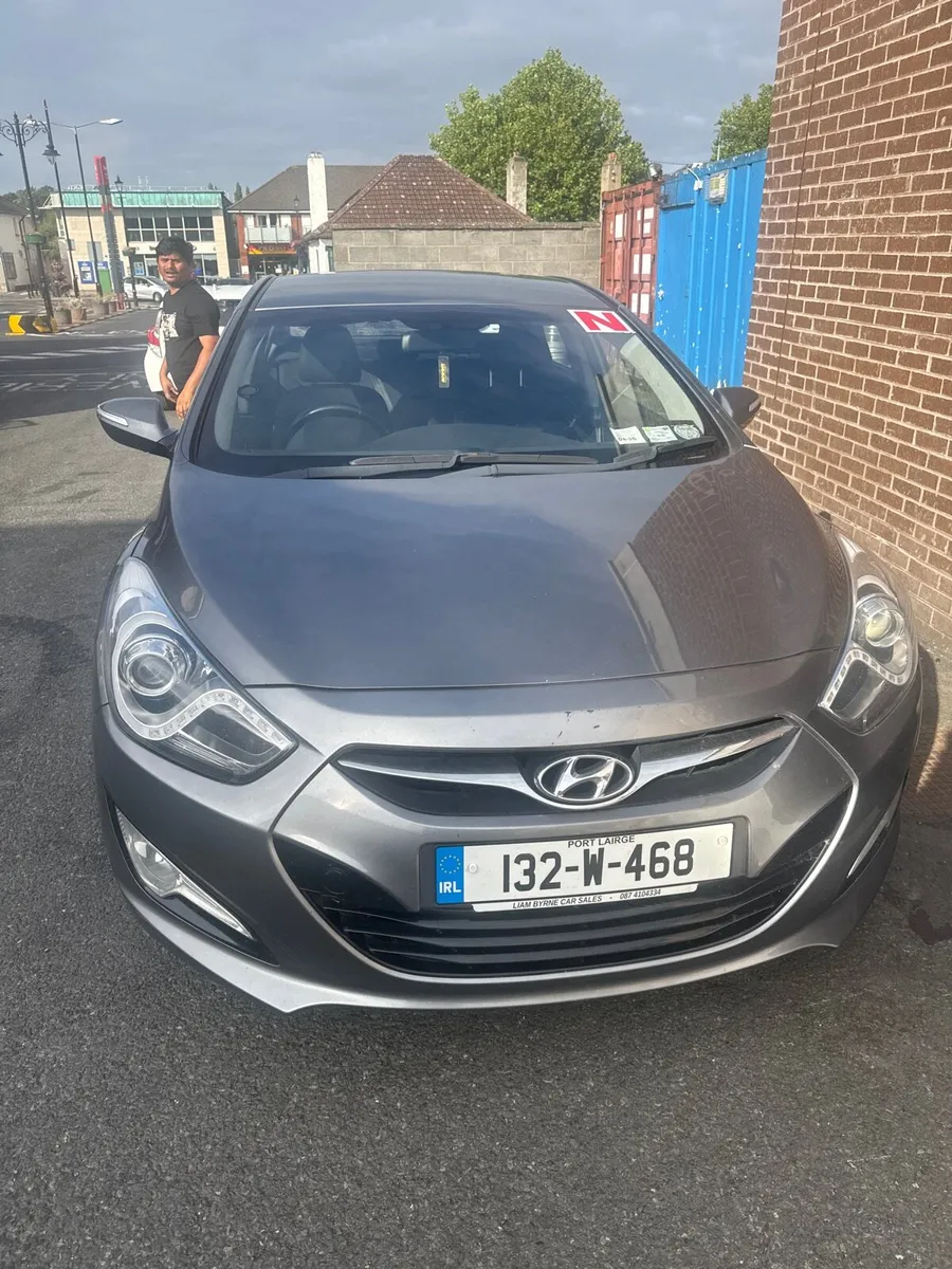 Hyundai i40 in great condition - Image 1