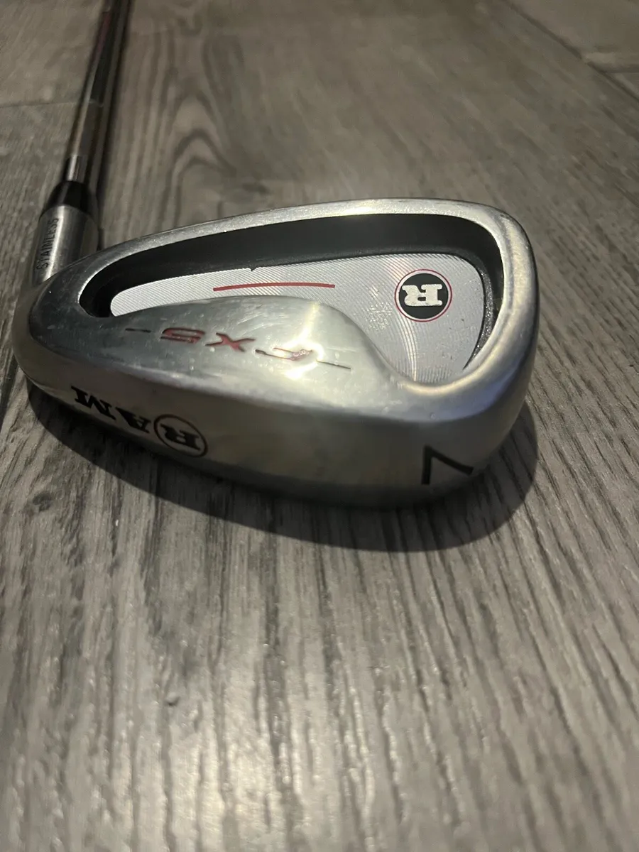 Spare golf irons - Image 2