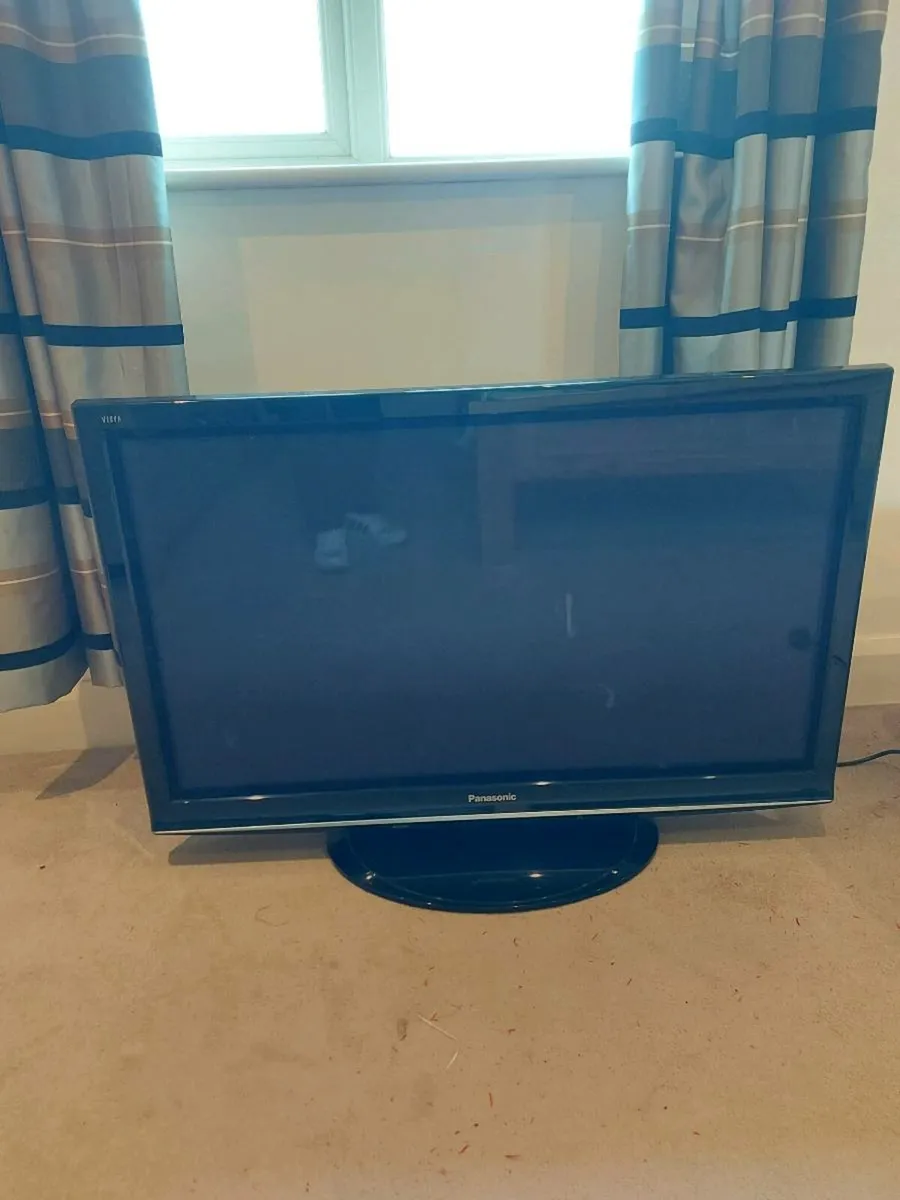 Panasonic TV - Image 1