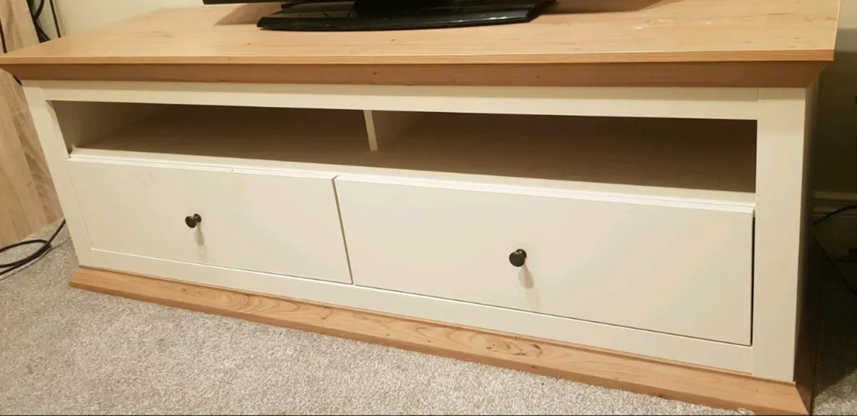 CabinetT