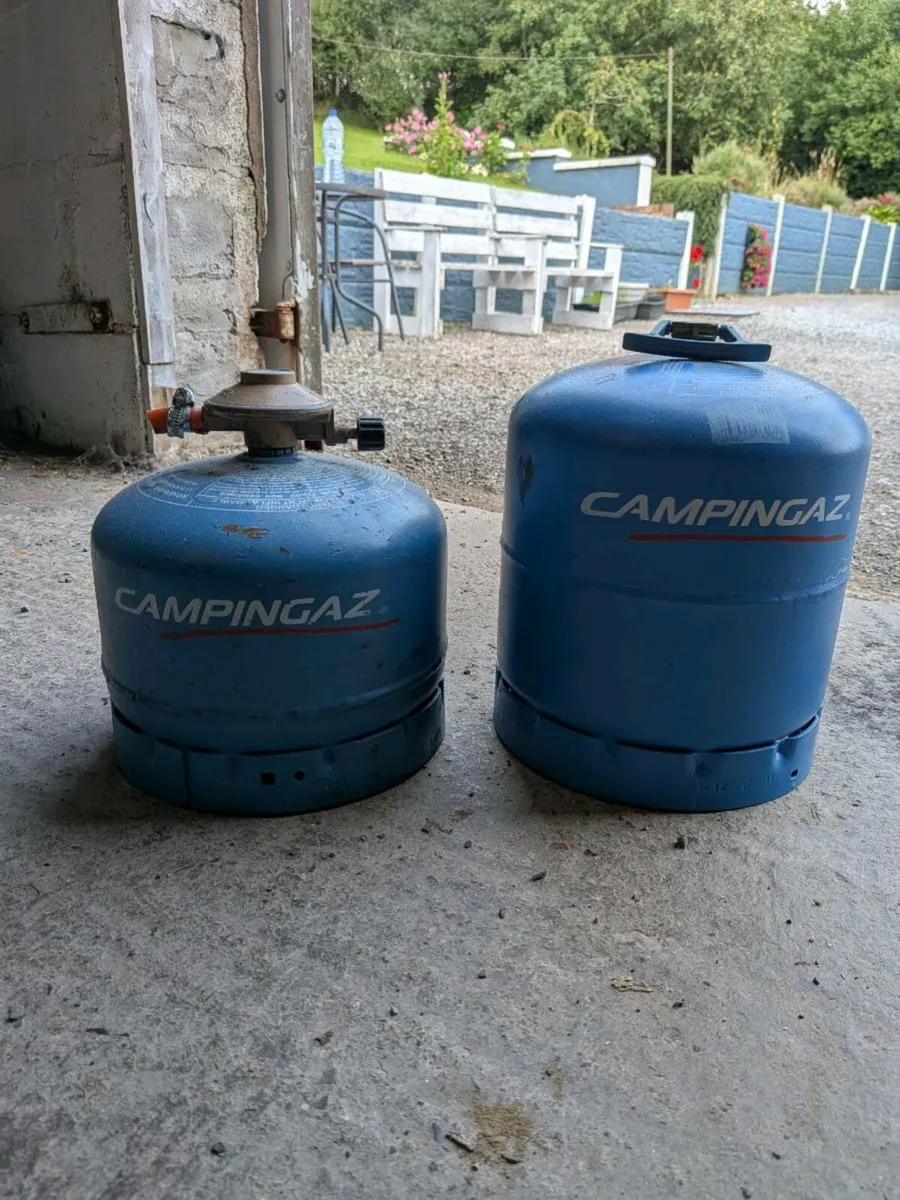 Gas cylinder - Image 1