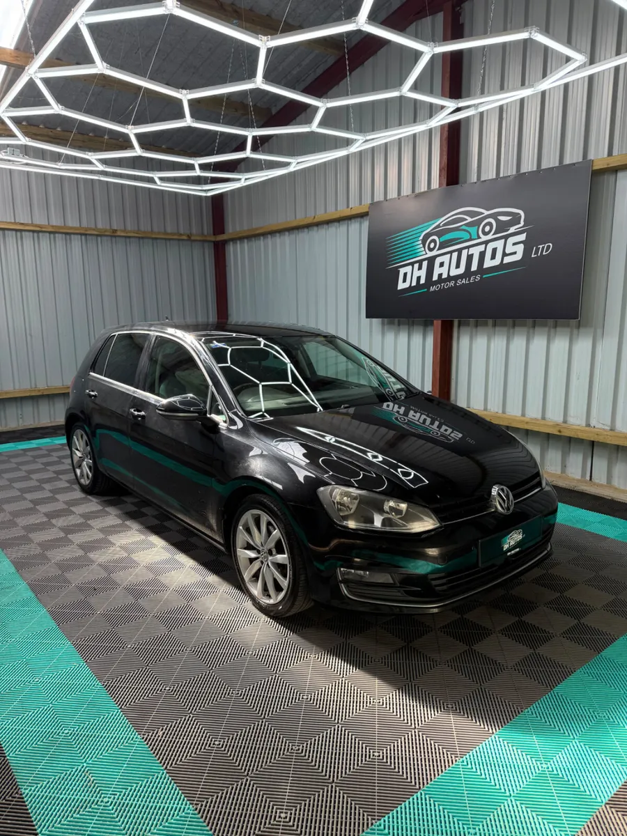 Volkswagen Golf 2016 - Highline Model - Image 1